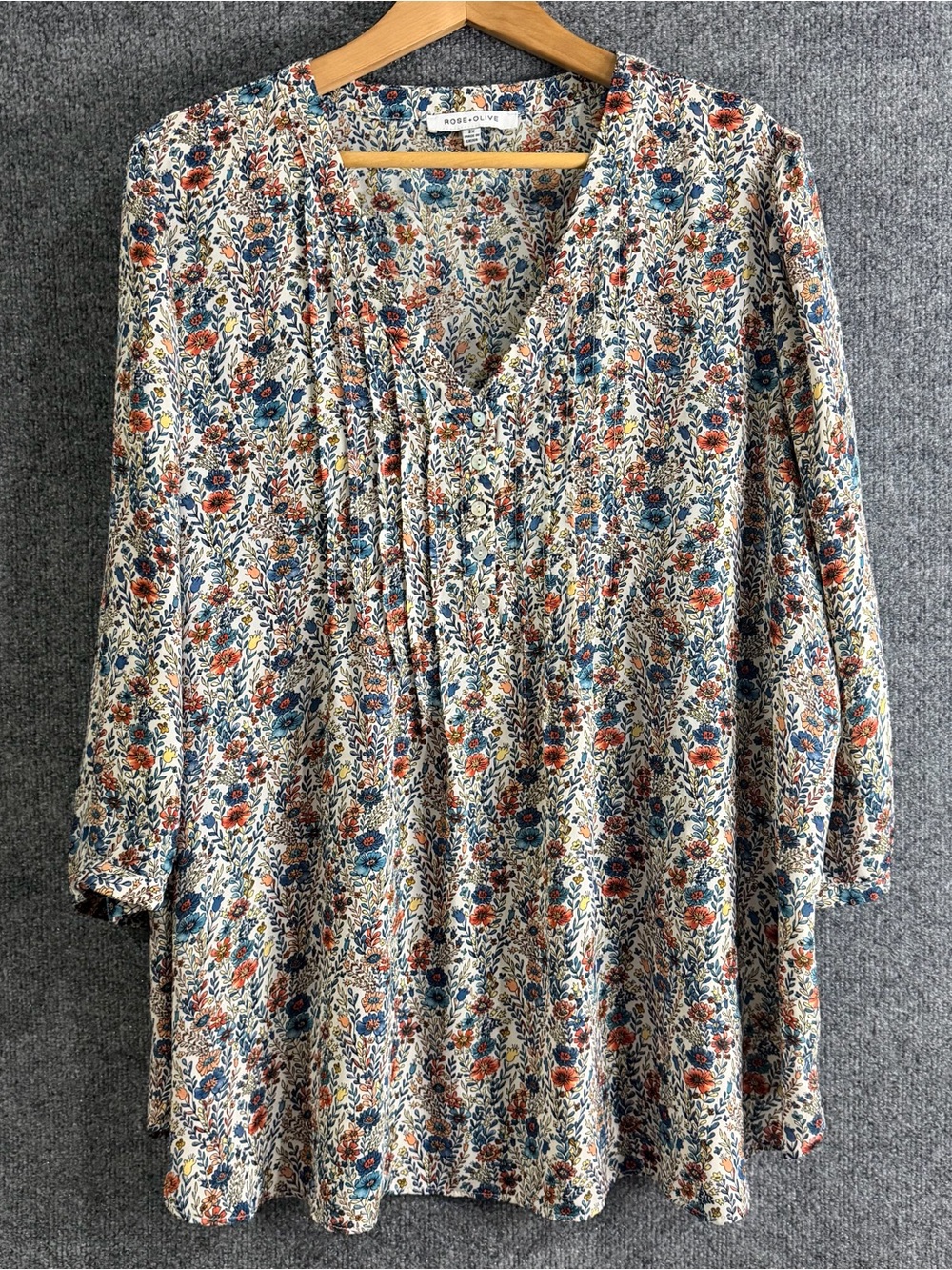 Rose & Olive Womens 2X Floral Top 3/4 Sleeve V Neck Blue Orange Office Feminine